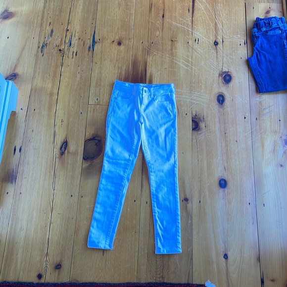 Five pairs of Girls jeans, Cat & Jack, size 10 - Picture 4 of 6